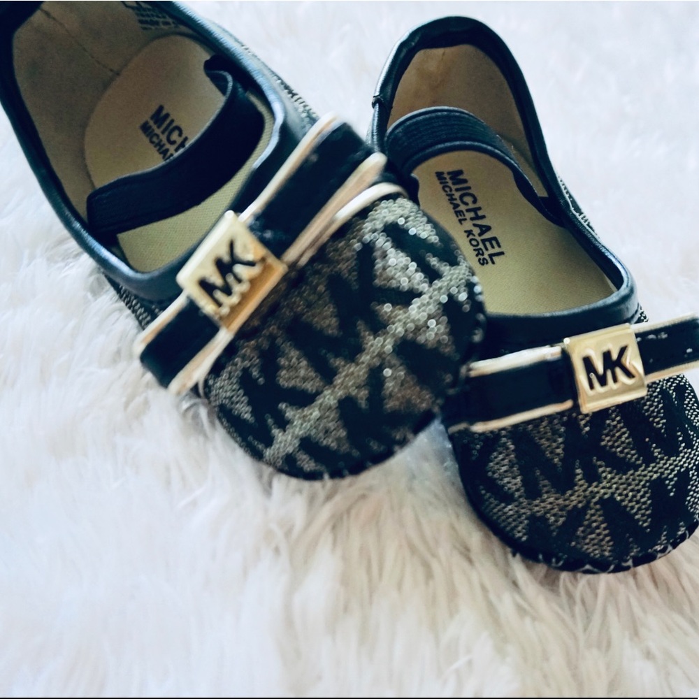 BABY GIRL MICHAEL KORS FLATS